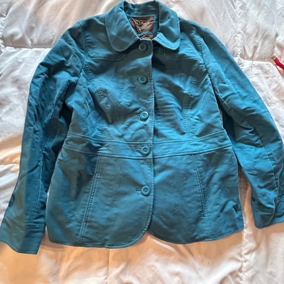 L.L. Bean Heavy cotton Woman's Cumberland Coat Size M Belted lined NWT - Picture 1 of 13